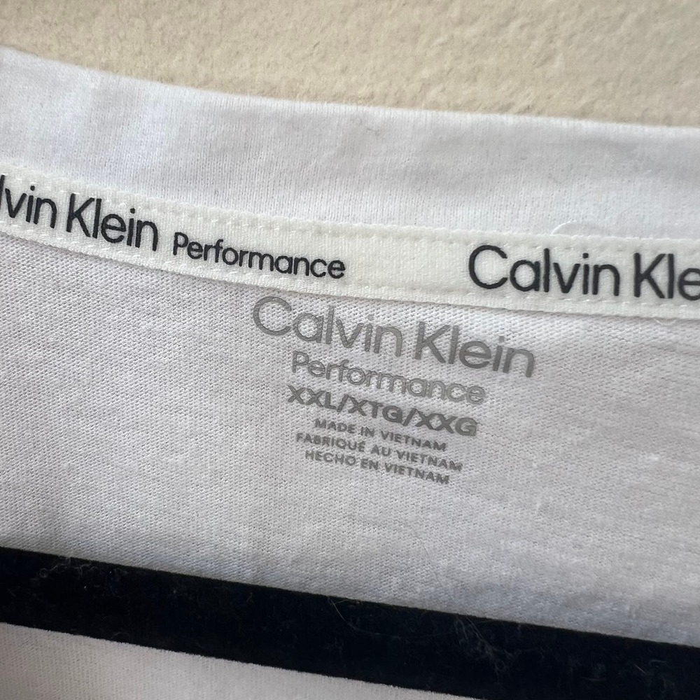 CALVIN KLEIN Performance NWT White V-Neck T Shirt White Size XXL - Picture 4 of 5